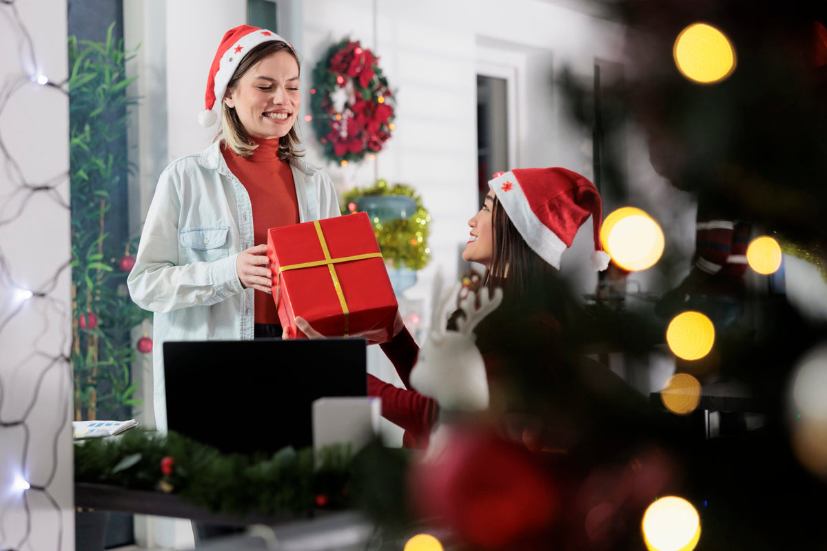 B2B Weihnachtsgeschenke: Nachhaltig, stilvoll und individuell