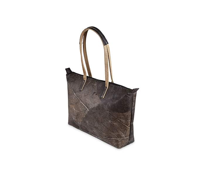 SHOP LEAF Handtasche aus Blattleder in Bark Black