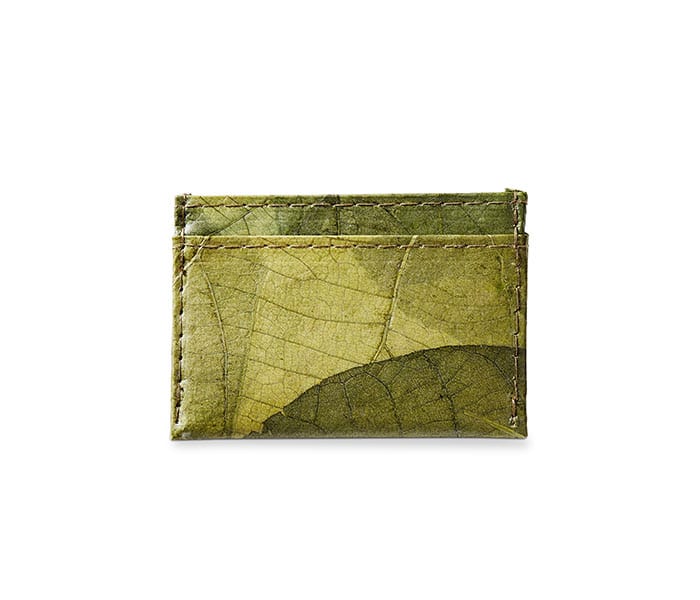 SLIM LEAF Kartenhalter aus Blattleder in Leaf Green