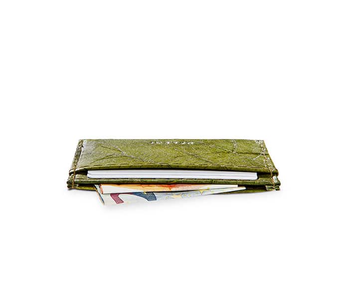 SLIM LEAF Kartenhalter aus Blattleder in Leaf Green