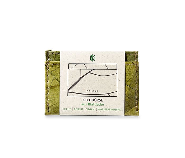SLIM LEAF Kartenhalter aus Blattleder in Leaf Green